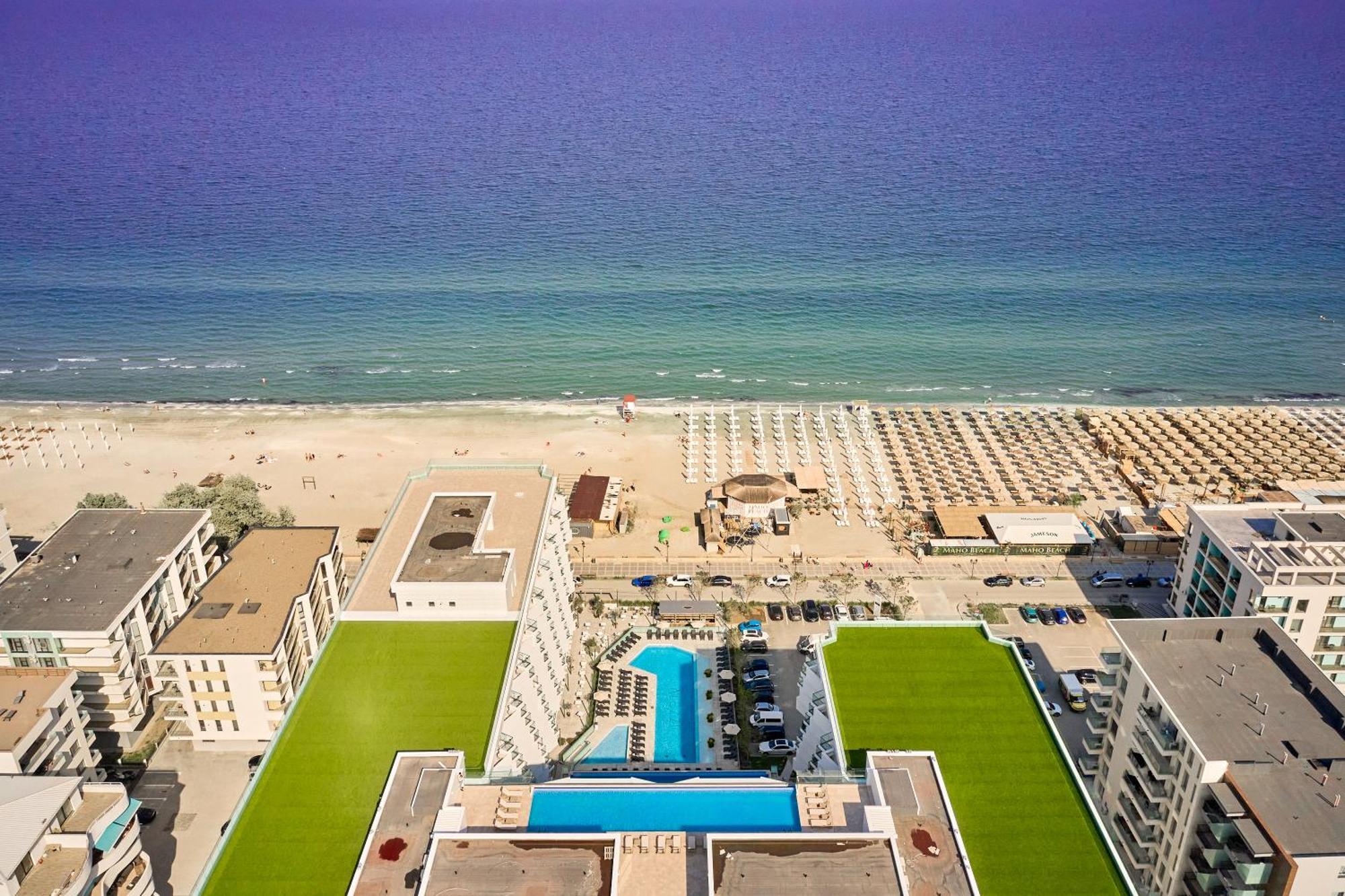 Crystal Beach - Infinity Pool & Spa Resort Năvodari المظهر الخارجي الصورة